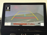 バックガイドモニターで、後方を確認しながら安心して駐車することができます。運転初心者も熟練者も必須の機能ですよ!