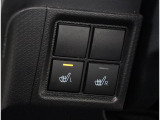 運転席と助手席にはシートヒーターを装備