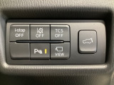 TCS(トラクションコントロールシステム)&DSC(横滑り防止機構)やBSM(隣車線上の側・後方からの車両接近を通知)、LDWS(車線逸脱警報システム)で安全運転をサポート!