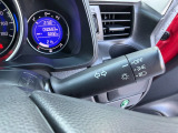 扱いやすさに配慮されたウインカーレバー。運転時の安心感を高めます。