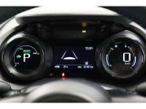 マルチインフォメーションディスプレイ付きのメーターです!エコ運転へ導く多彩な情報を表示してくれます。