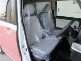 視野が広く操作しやすい運転席