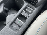 電子制御パーキングブレーキやオートブレーキホールド、ドライブモードスイッチなど、より運転を便利にする機能を装備しております!