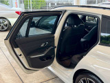BMW Premium Selection 調布/〒182-0015東京都調布市八雲台2-14-1/TEL.042-426-1166/営業時間:10:00-18:00
