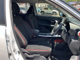 運転席・助手席です