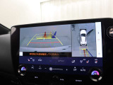 車両周辺の安全確認をするパノラミックビューモニター