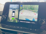 【アラウンドビューモニター】専用のカメラにより、上から見下ろしたような視点で360度クルマの周囲を確認することができます☆死角部分も確認しやすく、狭い場所での切り返しや駐車もスムーズに行えます。