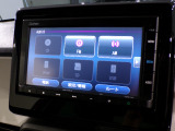 CD、Bluetooth、AM、FM、スマートフォン接続ができます。