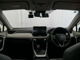 見通しのよいすっきりとした視界で、誰でも運転しやすいです。運転のしやすさは疲れにくさにも繋がりますよ♪