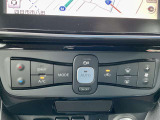 使いやすいボタンレイアウトの快適に過ごせるオートエアコンになります。