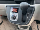 オートエアコン★温度を設定すれば車内を快適な温度に保ってくれます♪