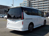 セレナ 2.0 ハイウェイスターV 