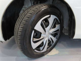 タイヤサイズは185/60R15です。