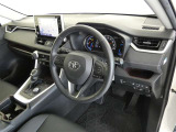 SUVならではの見晴らし良い運転視界で快適なドライブをお楽しみいただけます。