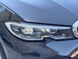 ●LEDヘッドライト:夜間走行時も良好な視界を確保し安心して運転できる高輝度LEDヘッドライトを装備!点灯速度が早く、消費電力も抑えられています。