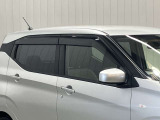 プラスチックバイザー付!雨の日のちょっとした換気にあると便利です!