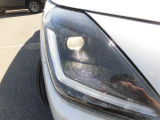 LEDヘッドライトです!暗くなった時に明るく照らしてくれるので安心して運転していただけます☆