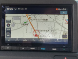純正8インチコネクトナビ(VXM-245ZFEi)が装備されております。純正品なので保証対象となり安心してお使いいただけます。