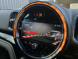 車両の詳細、ご質問につきましては、弊社営業スタッフまでお気軽にご連絡下さいませ。遠方のお客様には実車の詳細画像の送信も承ります。お客様からのお問合せをお待ち致しております。
