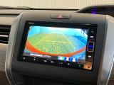 【バックカメラ】リバースにするだけで映ります、後方の安全確認や、狭い駐車場での車庫入れ、雨の日や夜間など視界の悪い時に便利です!安全にバックする為には欠かせない装備です。