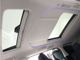 【ツインサンルーフ】サンルーフ装備車両!高級感もアップ、大人気オプション解放感溢れる快適なドライブをお楽しみください♪