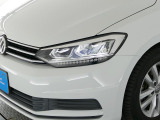 LEDヘッドライト採用