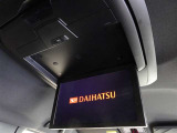 後席モニターを装備しています、後部座席の人も快適です。