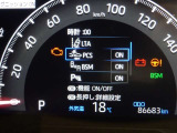 【プリクラッシュセーフティー】前方の自動車を検知し、追突の危険性が高まったら、音や警告灯などで警告し、ドライバーにブレーキ操作を促します!