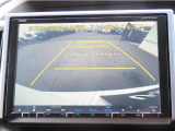 【バックカメラ装備済み】駐車の際の心強い味方!ガイドを見て確認しながら駐車できるので安全です。