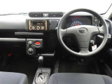 ぜひ展示車の運転席に座ってみてください。