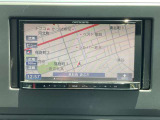 最近ではスマホをナビ代わりにしたりしますが運転中の操作が危ない、すぐに熱くなる、電話がかかってきたら使えないなどデメリットも多いです。まだまだカーナビは必須です。
