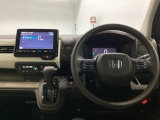 ドライブの必需品。見やすい・使いやすいHonda純正のメモリーナビを搭載。