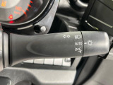 【オートライト】周りの明るさに応じて自動でヘッドライトの点灯・消灯ができる機能です!ライトの付け忘れ・消し忘れなどが無くなり、雨の日や夕方の走行も安心!トンネル通過時も便利ですね♪