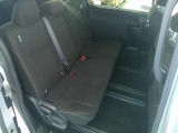 2列目シートの状態も良好です。オリックスなら各メーカーの車種を揃えておりますので、是非ご来店頂き比較検討してみて下さい!