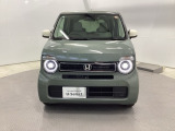 お客様に安全で快適なカーライフをお送りいただくために、中古車にも高いレベルの品質基準を設け、その基準に従って、全ての中古車について納車前整備を実施しています。