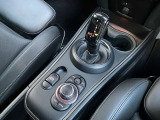弊社お客様より頂いた下取車やデモカーが在庫の殆どを占めています。車の経歴や整備記録が分かり、ご安心してお車をお選び頂ける正規ディーラーならではのラインナップでございます。