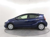 リヤ5面はプライバシーガラス☆強い日差しや車外の視線から室内を守ってくれます。