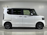 納車前には、当社メカニックによる『プロの視点』で、安全かつ安心して気持ちよくお乗りいただける整備を行います。詳しくはスタッフまで。