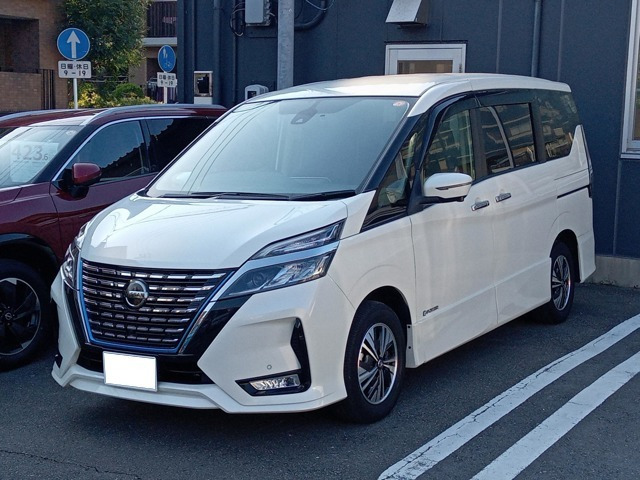日産 セレナ 