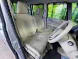 運転席シート廻りは使用感も少なく、良好な状態となっています。丁寧に使われていたことがよくわかりますね。
