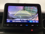 バックモニター付きで、車庫入れやバック時の後方確認をサポート。