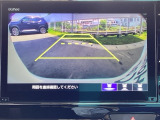 バックモニター付きで、車庫入れやバック時の後方確認をサポート。