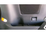 荷室にはアウトドア仕様としてUSBソケットが標準装備されています。