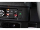 ECONボタンで低燃費モードに☆☆☆ECONスイッチを上手に使ってエコドライブ♪♪環境にもお財布にも優しい装備です☆☆☆