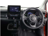 見通しのよいすっきりとした視界で、誰でも運転しやすいです。運転のしやすさは疲れにくさにも繋がりますよ♪