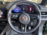 マルチファンクション GTスポーツステアリングホイール(