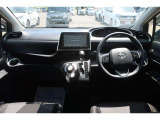 すっきりとした運転席回り☆
