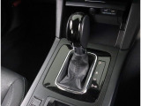 CVT(無段階変速)による滑らかな加速は振動も少なく、また水平対向エンジンとの相性も良く快適性を高めています!!