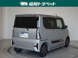 色は精悍なブライトシルバーメタリックです。