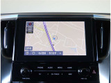 【装備】純正9型ディスプレイオーディオ+ナビが付いています。BluetoothオーディオやフルセグTV、USB接続などの音楽機能がご利用頂けます。